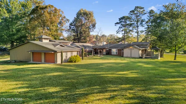 $699,900 | 949 Highway 25E, White Pine, TN 37890