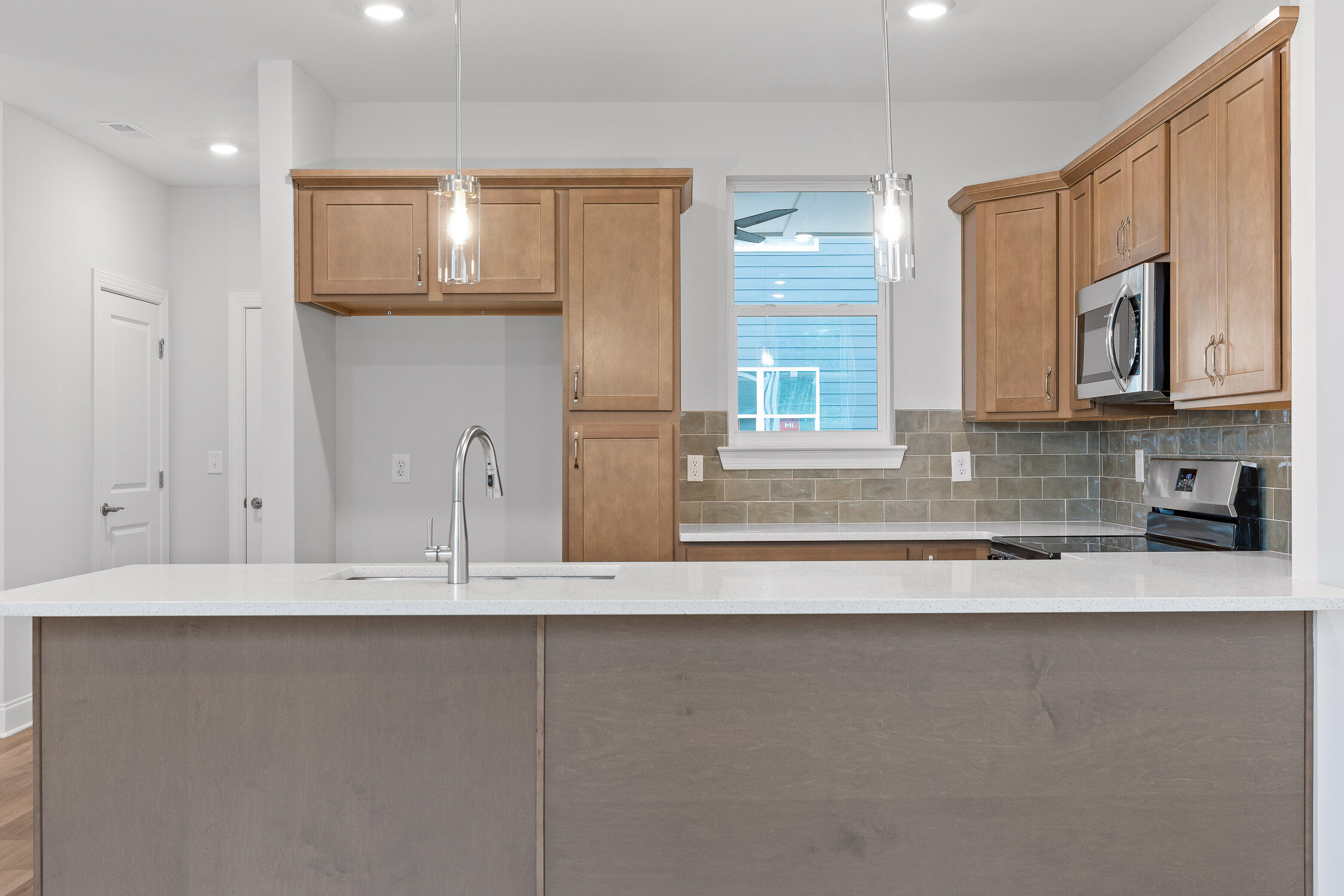 747 Bespoke Way, Unit 16 Chattanooga, TN 37403 - Photo 2 of 14 663 Bespoke-14