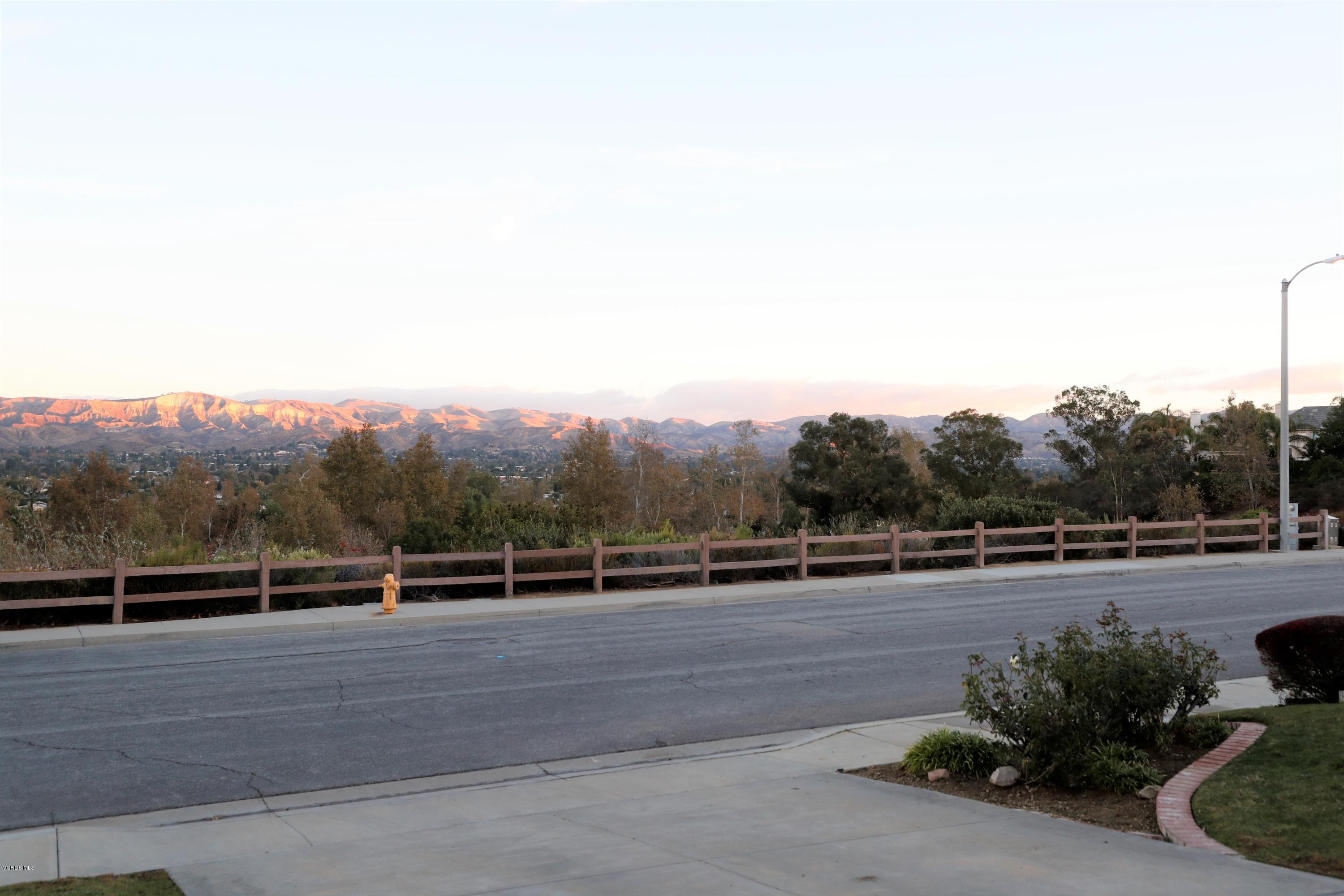 2576 Rudolph Drive Simi Valley, CA 93065 - Photo 3 of 48 View From Front