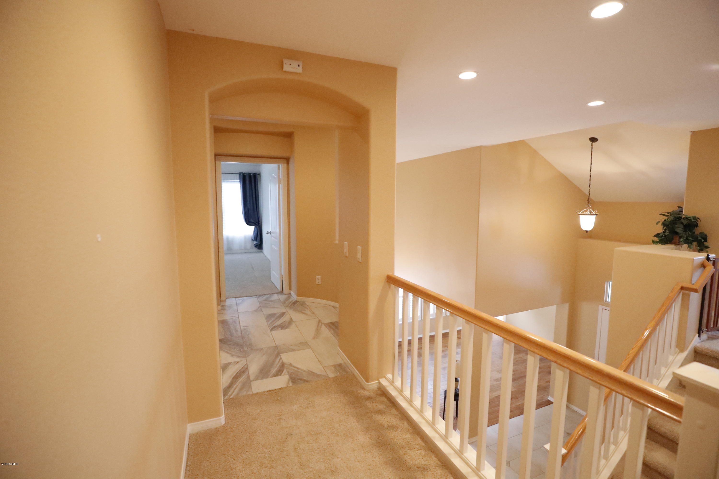 2576 Rudolph Drive Simi Valley, CA 93065 - Photo 33 of 48 Master Bedroom Entry