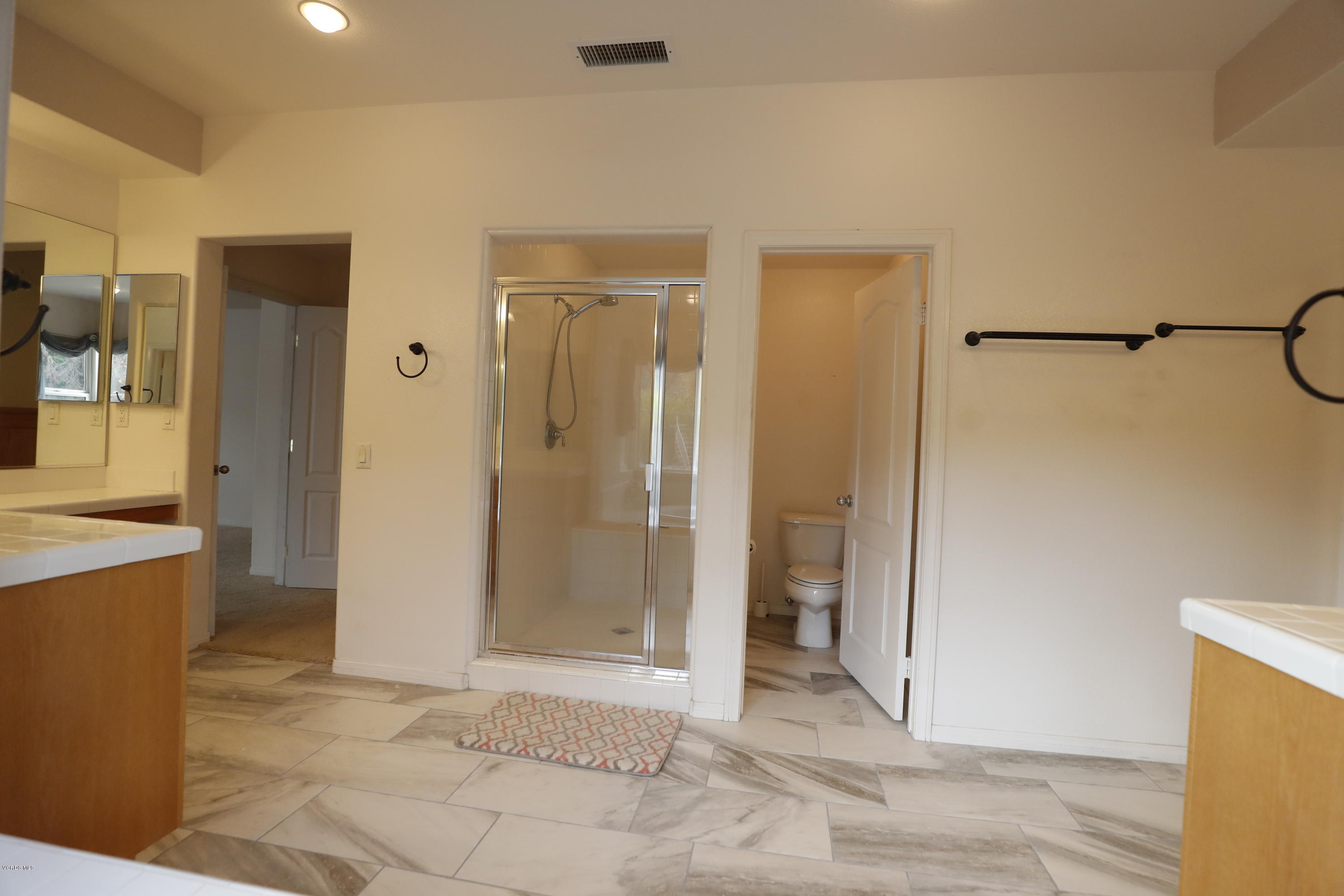 2576 Rudolph Drive Simi Valley, CA 93065 - Photo 36 of 48 Master Bathroom