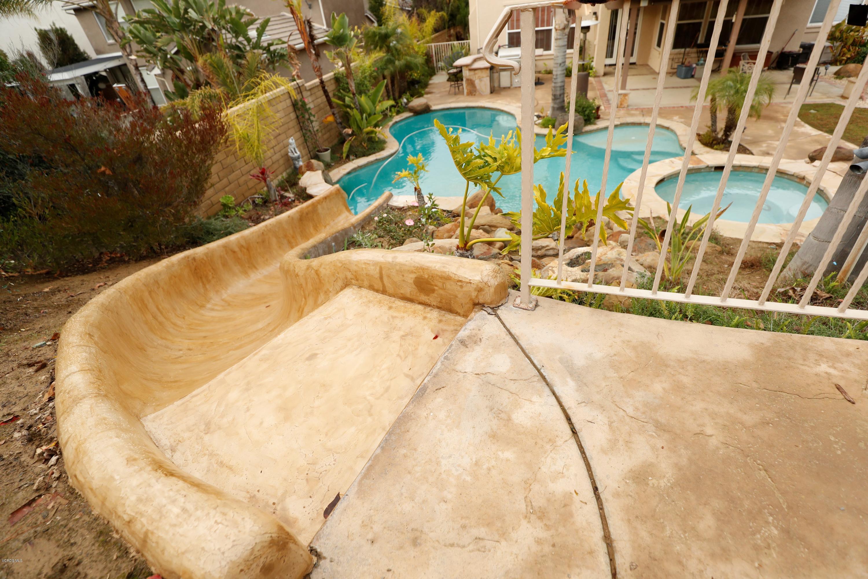 2576 Rudolph Drive Simi Valley, CA 93065 - Photo 43 of 48 Backyard 4