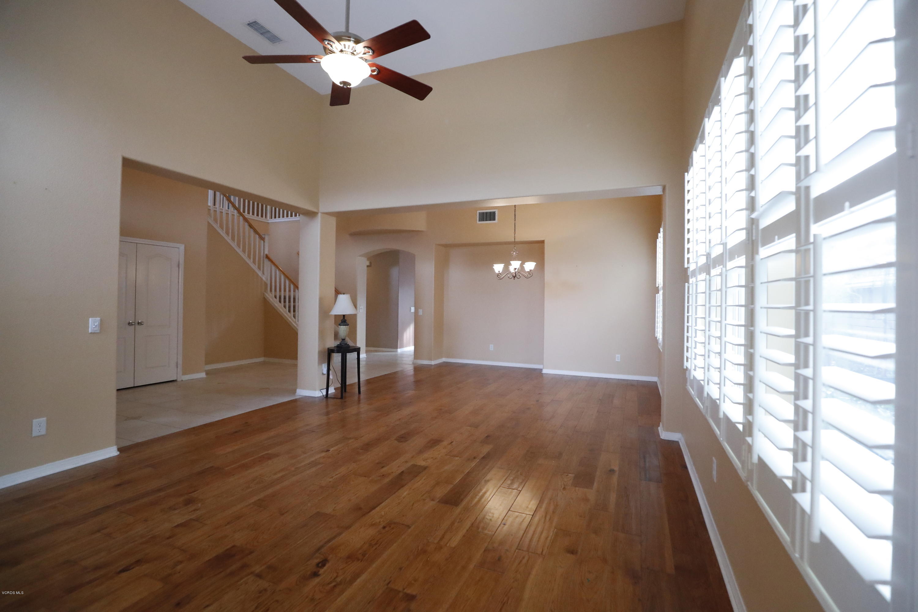 2576 Rudolph Drive Simi Valley, CA 93065 - Photo 8 of 48 Living Dining Area 2