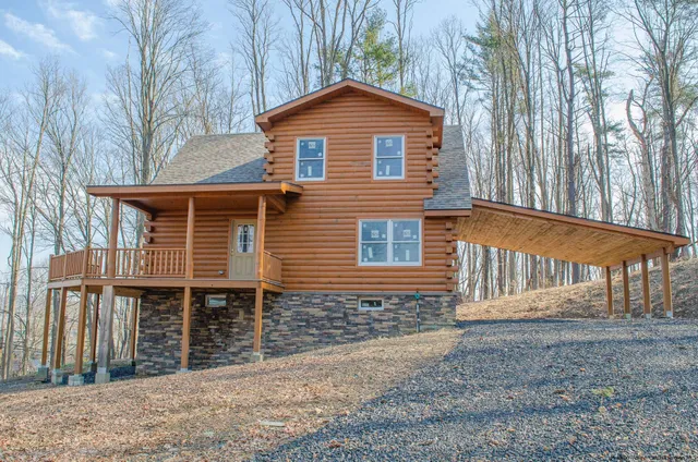 $699,000 | 55 Hilltop Drive, Hurley, NY 12443