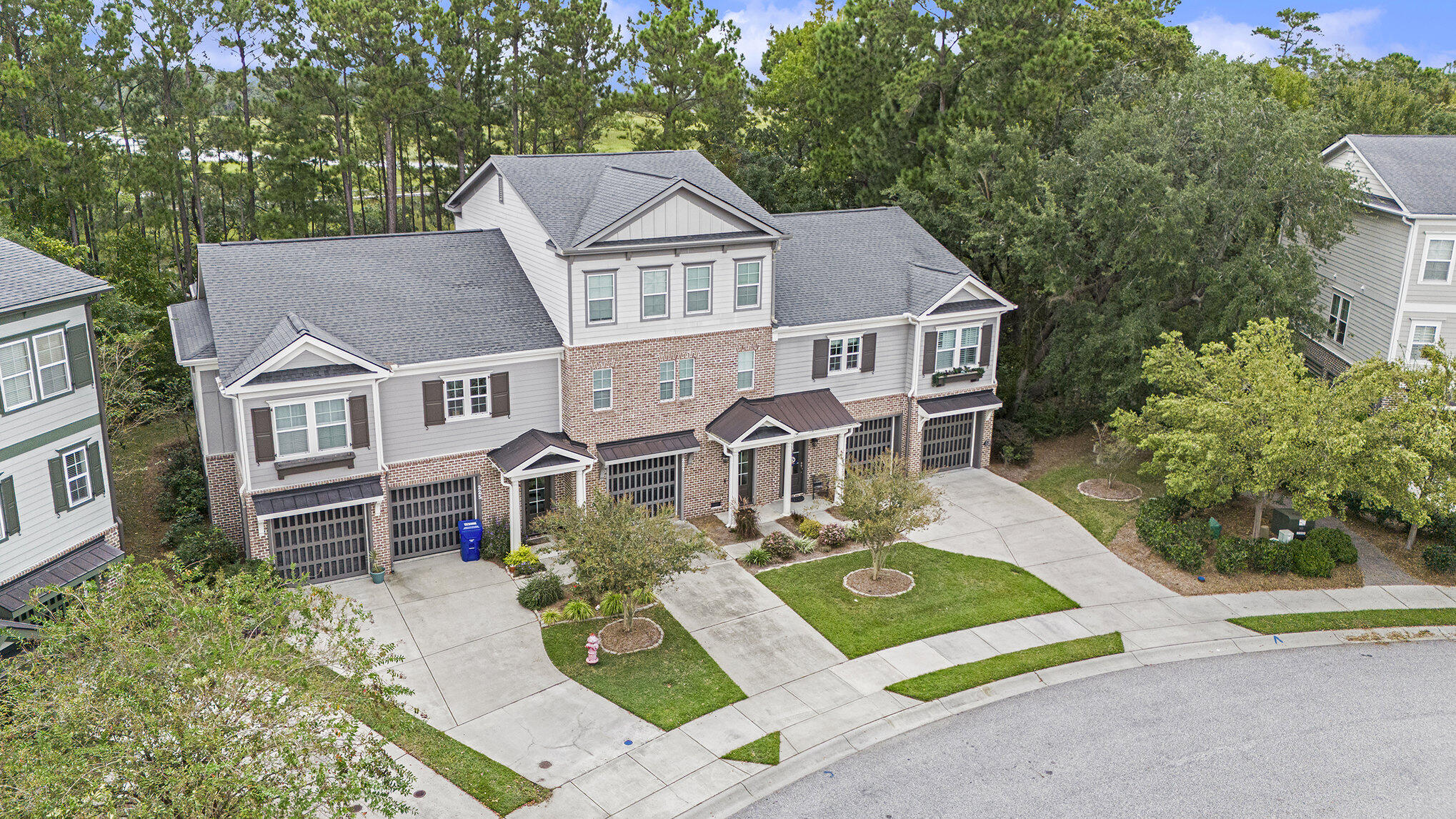 221 Slipper Shell Court Mount Pleasant, SC 29464 - Photo 3 of 40 003_dji_20241004120017_0029_d