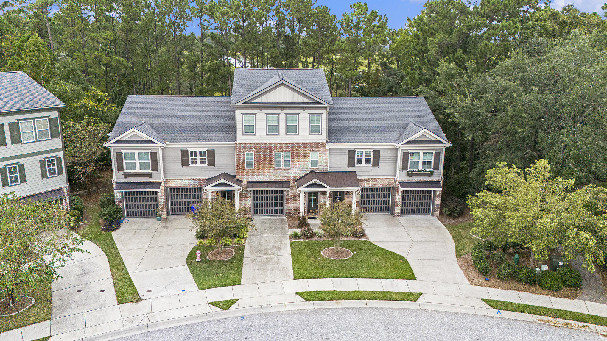 221 Slipper Shell Court Mount Pleasant, SC 29464 - Photo 4 of 40 004_dji_20241004120028_0030_d