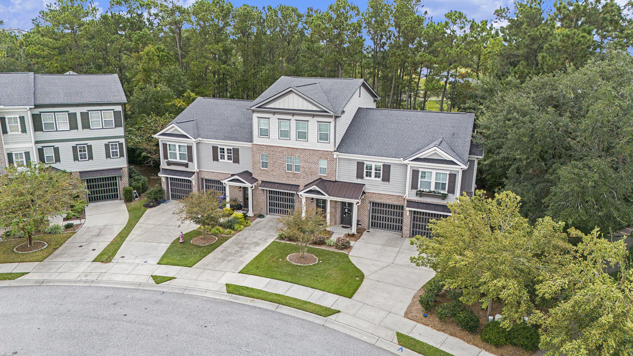 221 Slipper Shell Court Mount Pleasant, SC 29464 - Photo 5 of 40 005_dji_20241004120038_0031_d