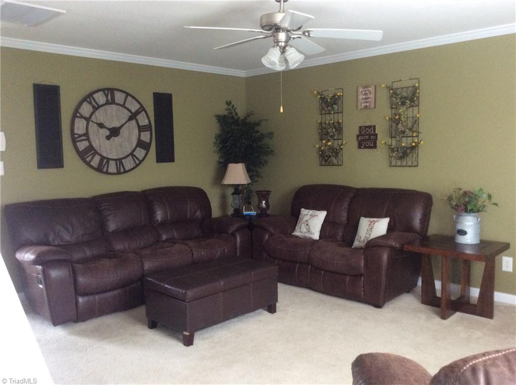 857 Hedgepath Terrace High Point, NC 27265 - Photo 14 of 28 Gallery Image 14