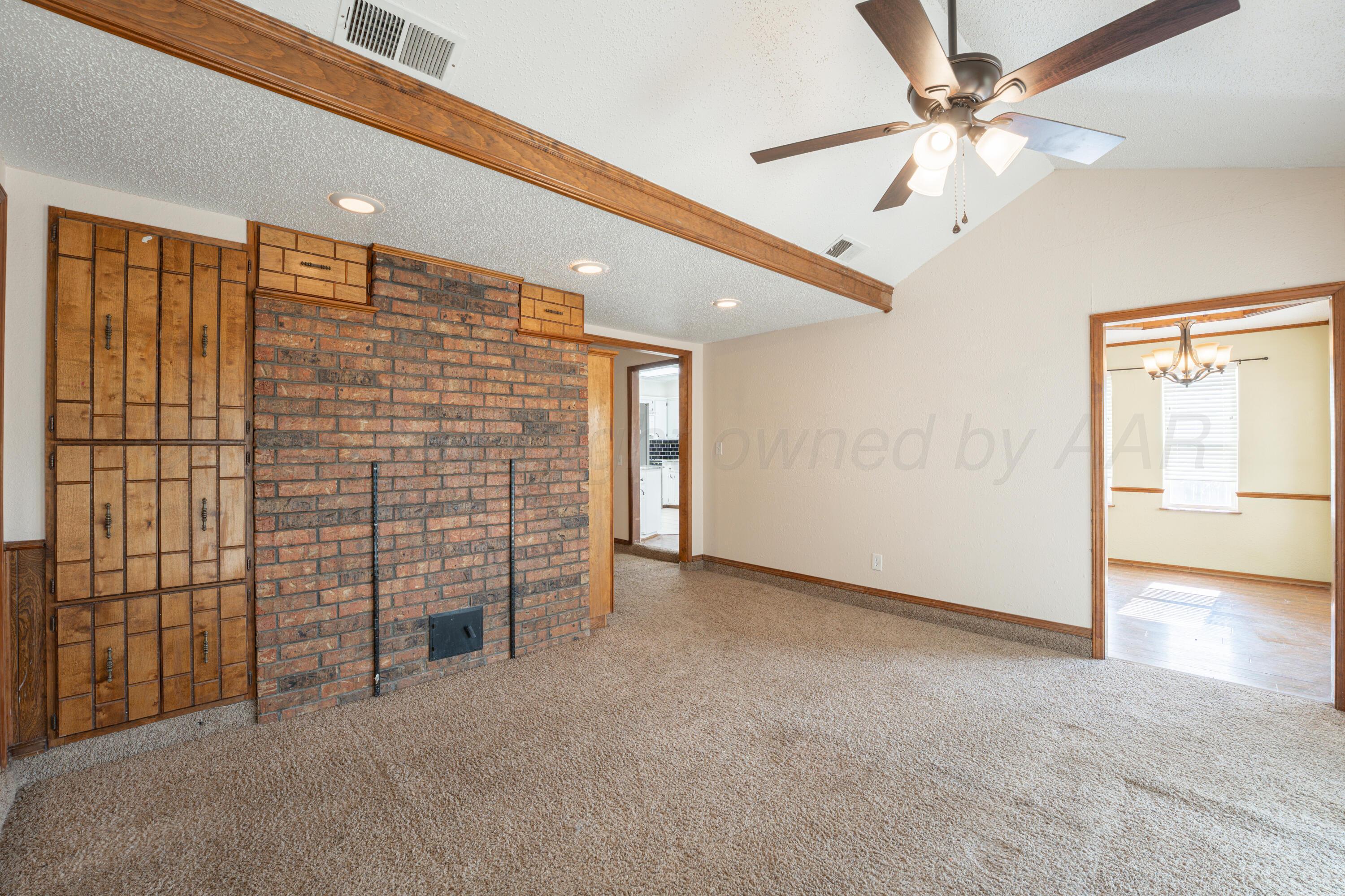 4203 Dodson Drive Amarillo, TX 79110 - Photo 7 of 26 7 LIVING
