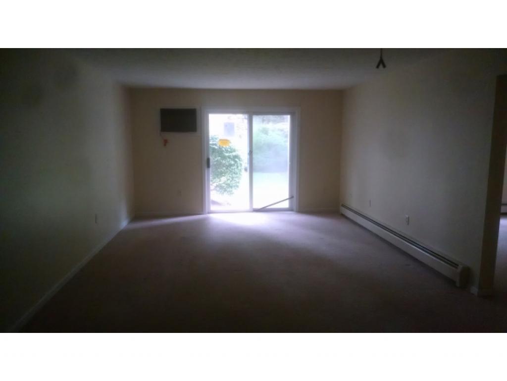 1799 Bodwell Road, Unit 2 Manchester, NH 03109 - Photo 3 of 7