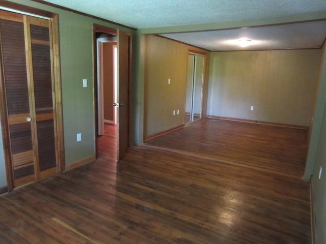 155 Buzzard Cave Road Waverly, TN 37185 - Photo 10 of 17 Very large Master Bedroom