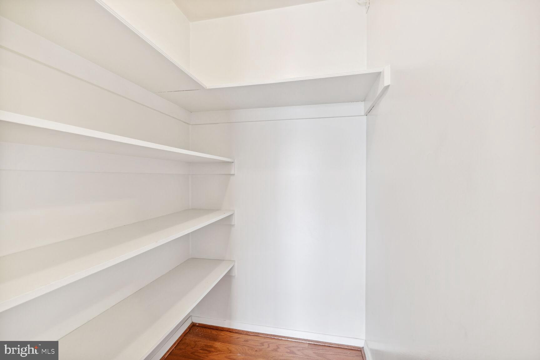 9701 Fields Road, Unit 502 Gaithersburg, MD 20878 - Photo 13 of 15