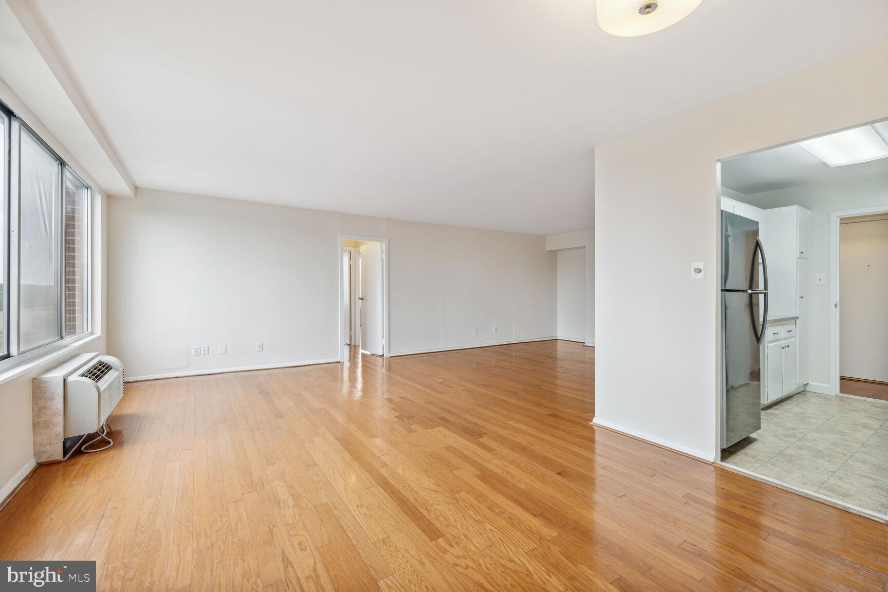 9701 Fields Road, Unit 502 Gaithersburg, MD 20878 - Photo 4 of 15