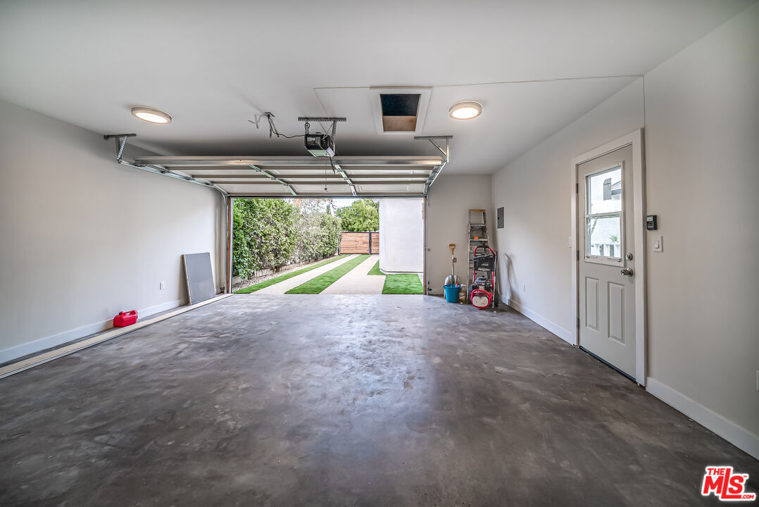 5619 Bellingham Avenue Valley Village, CA 91607 - Photo 39 of 48 a view of empty room with wooden floor