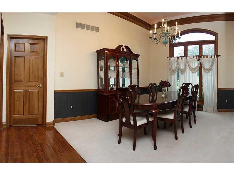 12183 Bridgewater Road Indianapolis, IN 46256 - Photo 8 of 24 Gallery Image 8