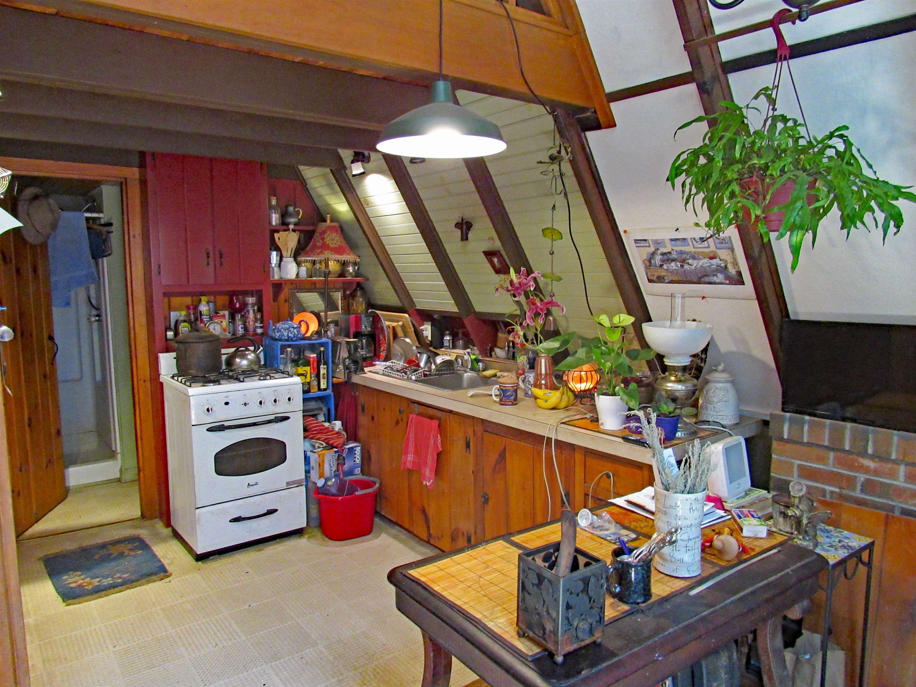 44 Mountain View Road Putney, VT 05346 - Photo 11 of 16