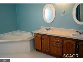 37037 Laws Point Road Selbyville, DE 19975 - Photo 13 of 24 Gallery Image 13