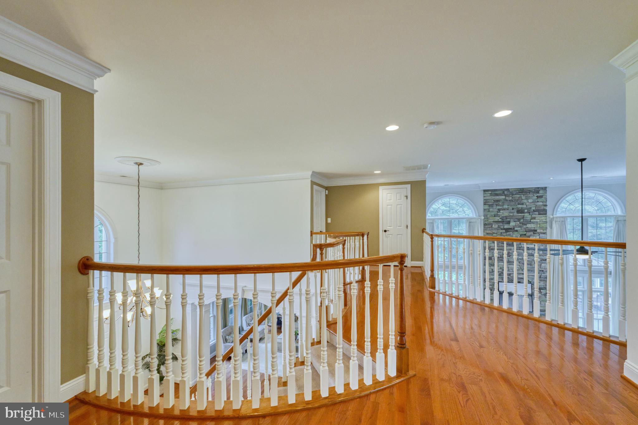 511 Broad Stream Lane Riva, MD 21140 - Photo 31 of 92 Upper level hallway