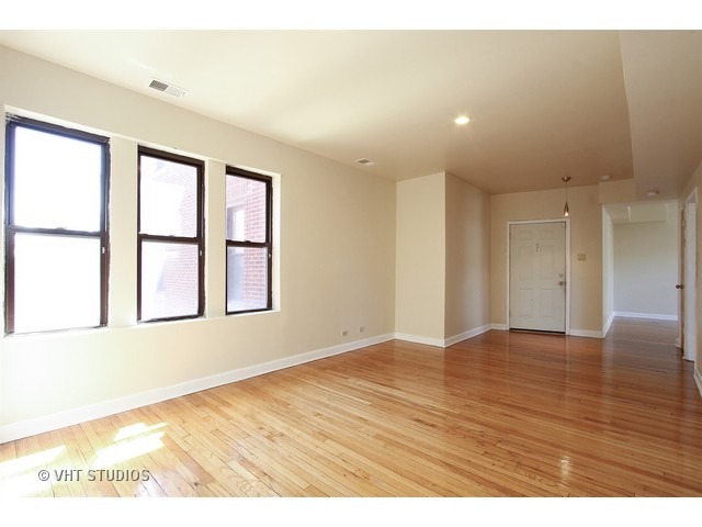1942 East 74th Street, Unit 2B Chicago, IL 60649 - Photo 2 of 10
