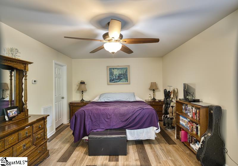 9 Ridgeleigh Way Simpsonville, SC 29681 - Photo 17 of 22 Gallery Image 17