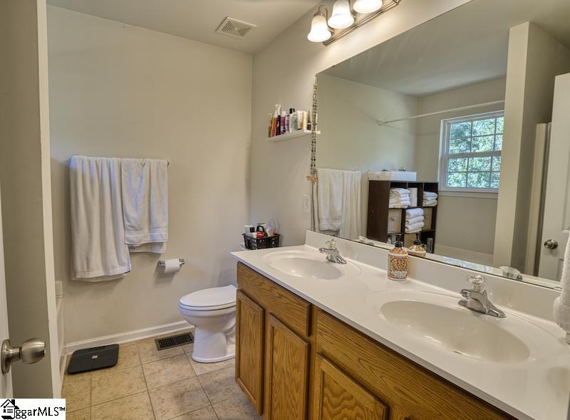 9 Ridgeleigh Way Simpsonville, SC 29681 - Photo 19 of 22 Gallery Image 19