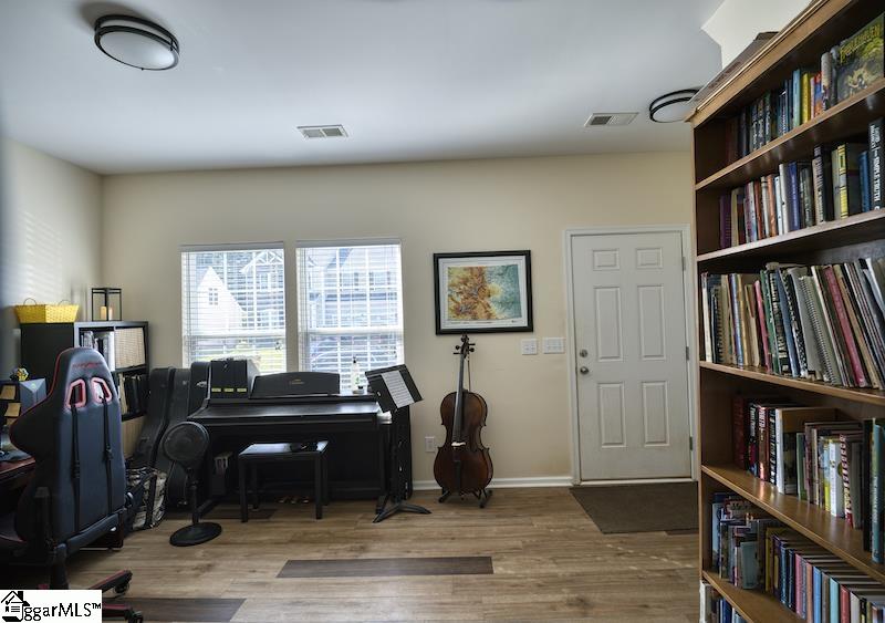 9 Ridgeleigh Way Simpsonville, SC 29681 - Photo 3 of 22 Gallery Image 3