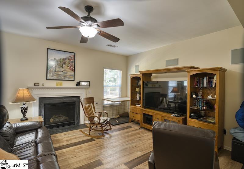 9 Ridgeleigh Way Simpsonville, SC 29681 - Photo 5 of 22 Gallery Image 5