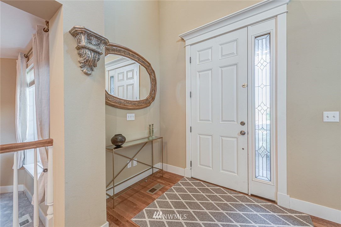 3922 184th Place Southeast Bothell, WA 98012 - Photo 4 of 40