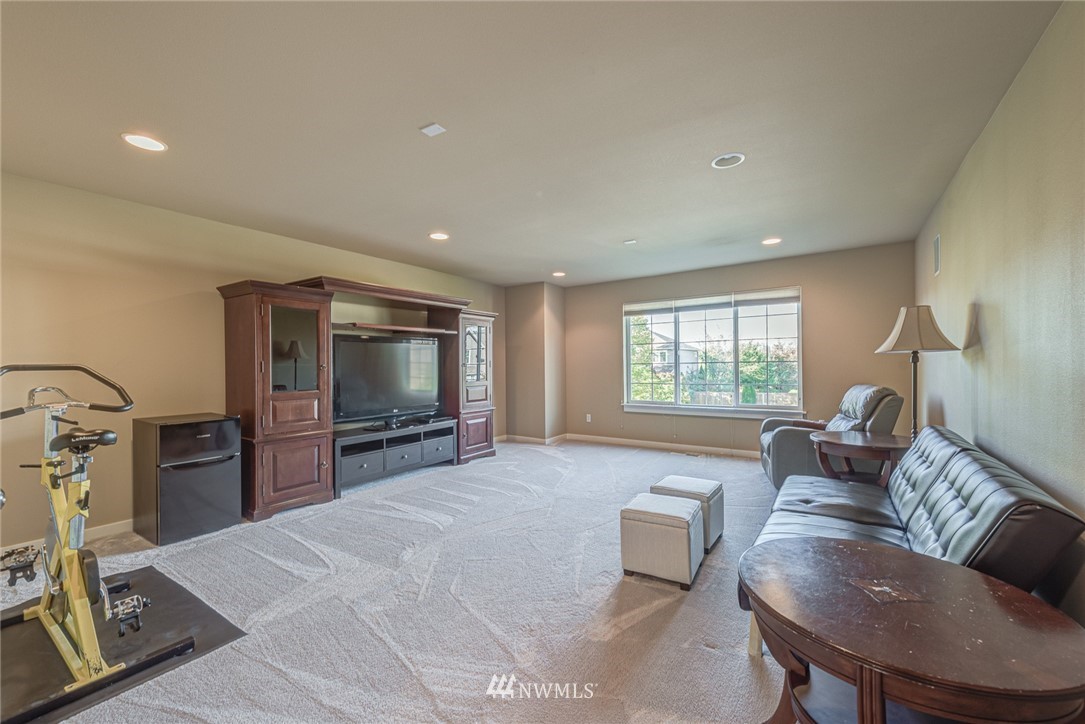 3922 184th Place Southeast Bothell, WA 98012 - Photo 32 of 40