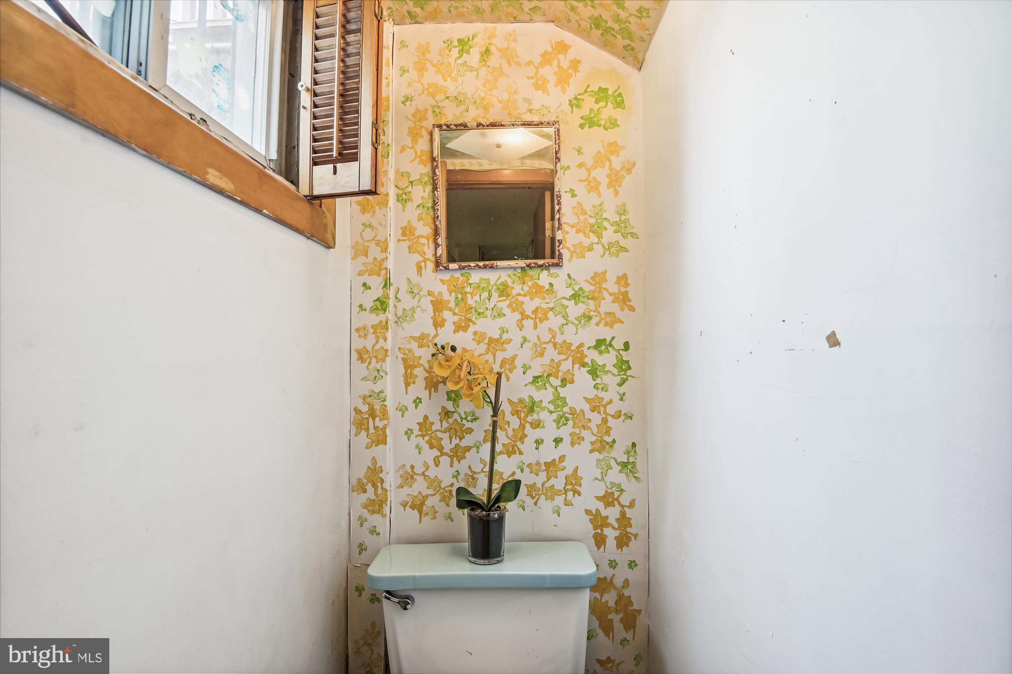 1322 Crofton Road Baltimore, MD 21239 - Photo 25 of 31 Powder Room