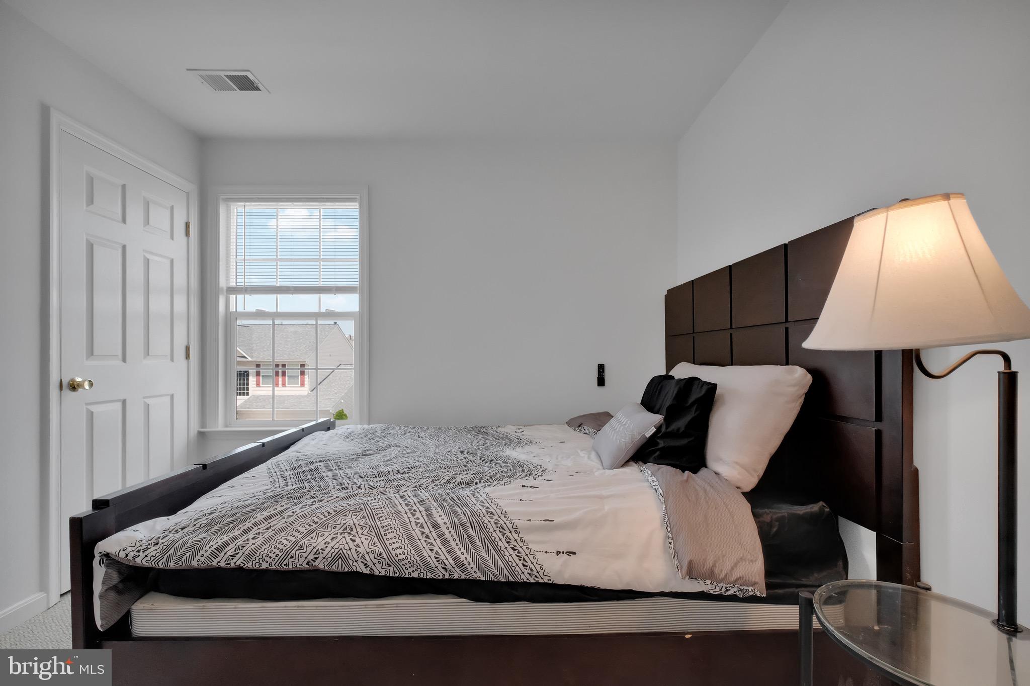 14349 Fallsmere Circle Gainesville, VA 20155 - Photo 20 of 45