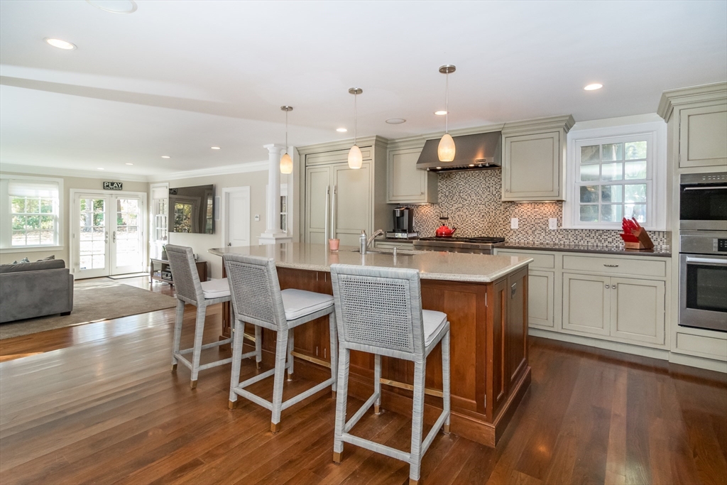 67 Whittier Road Wellesley, MA 02481 - Photo 9 of 31