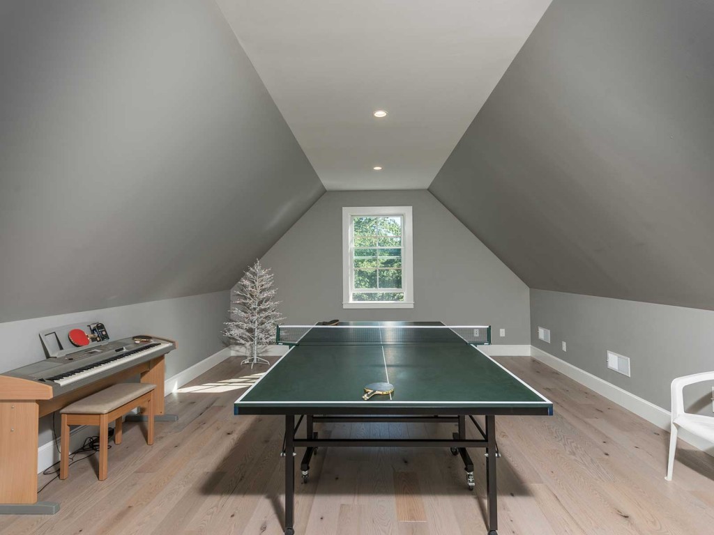 53 Old County Road York, ME 03902 - Photo 19 of 28 Gallery Image 19