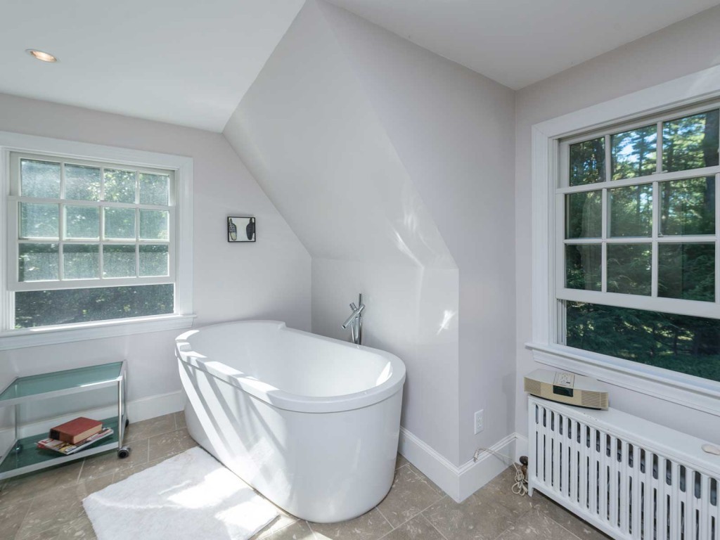 53 Old County Road York, ME 03902 - Photo 24 of 28 Gallery Image 24