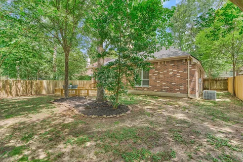 $389,000 | 59 South Lace Arbor Drive, The Woodlands, TX 77382