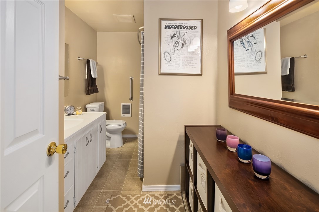 1802 224th Street Southwest Bothell, WA 98021 - Photo 13 of 18