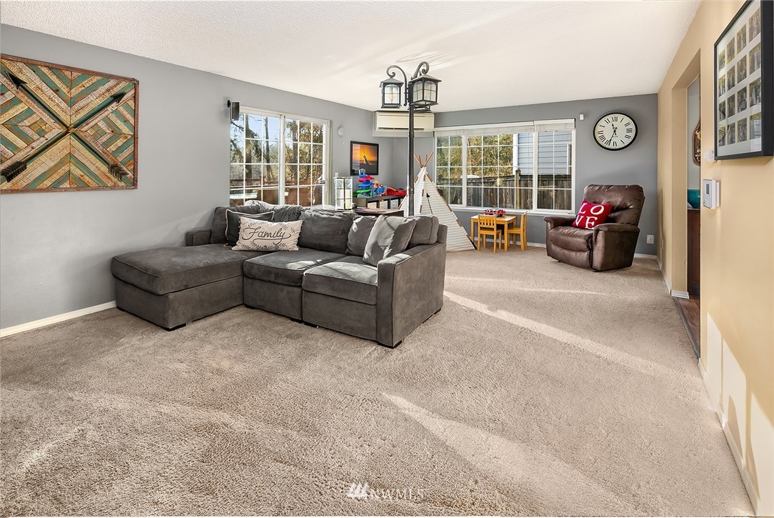 1802 224th Street Southwest Bothell, WA 98021 - Photo 3 of 18
