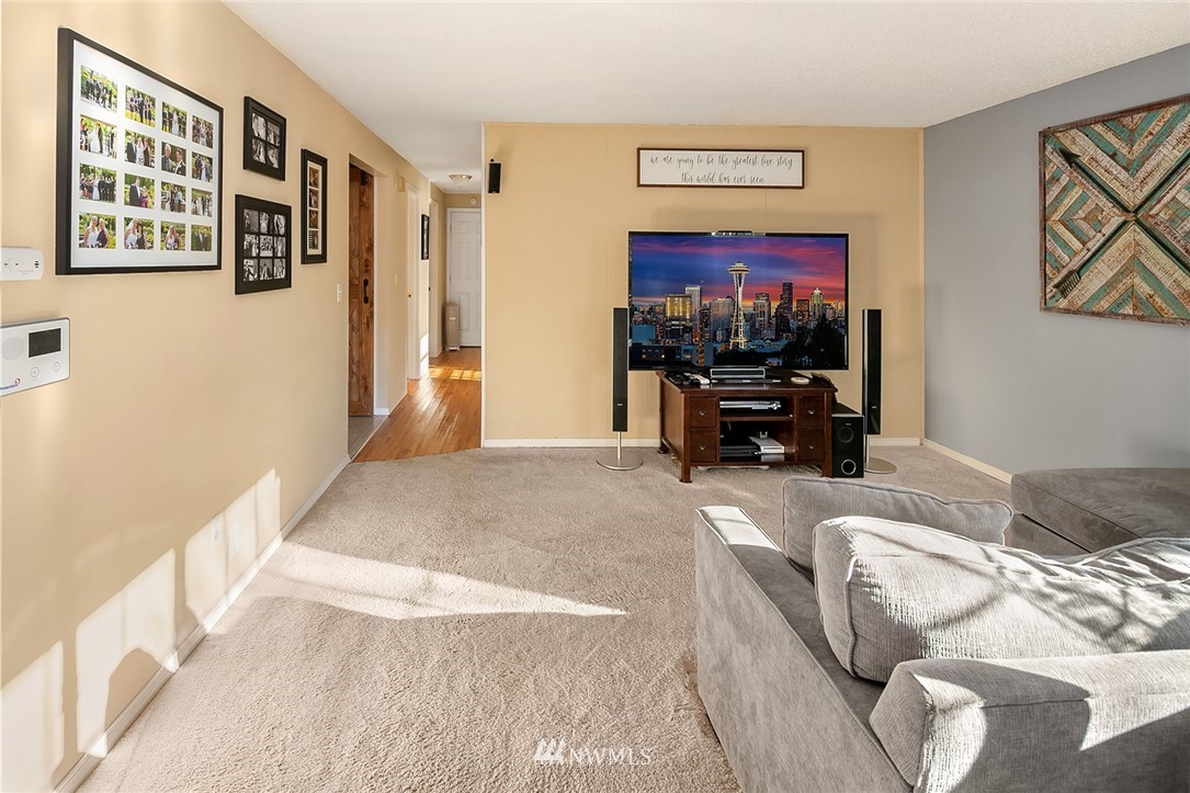 1802 224th Street Southwest Bothell, WA 98021 - Photo 5 of 18
