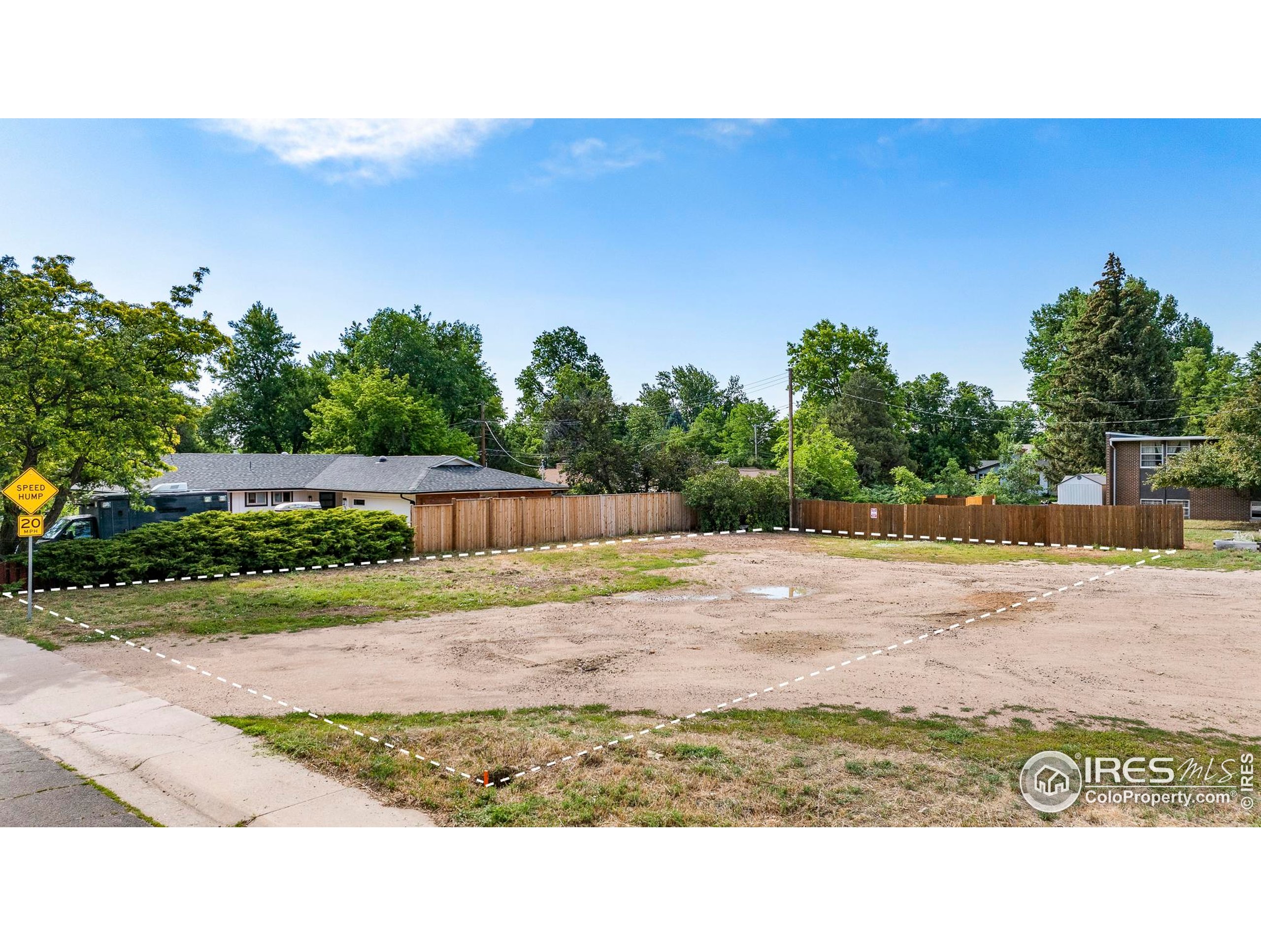 1930 Grape Avenue Boulder, CO 80304 - Photo 4 of 17 a view of a backyard