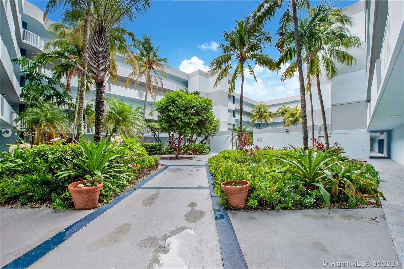 8251 Northwest 8th Street, Unit 414 Miami, FL 33126 - Photo 12 of 12