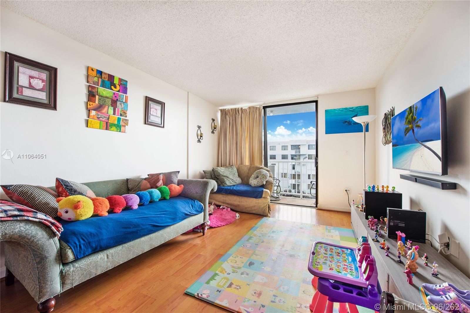 8251 Northwest 8th Street, Unit 414 Miami, FL 33126 - Photo 5 of 12