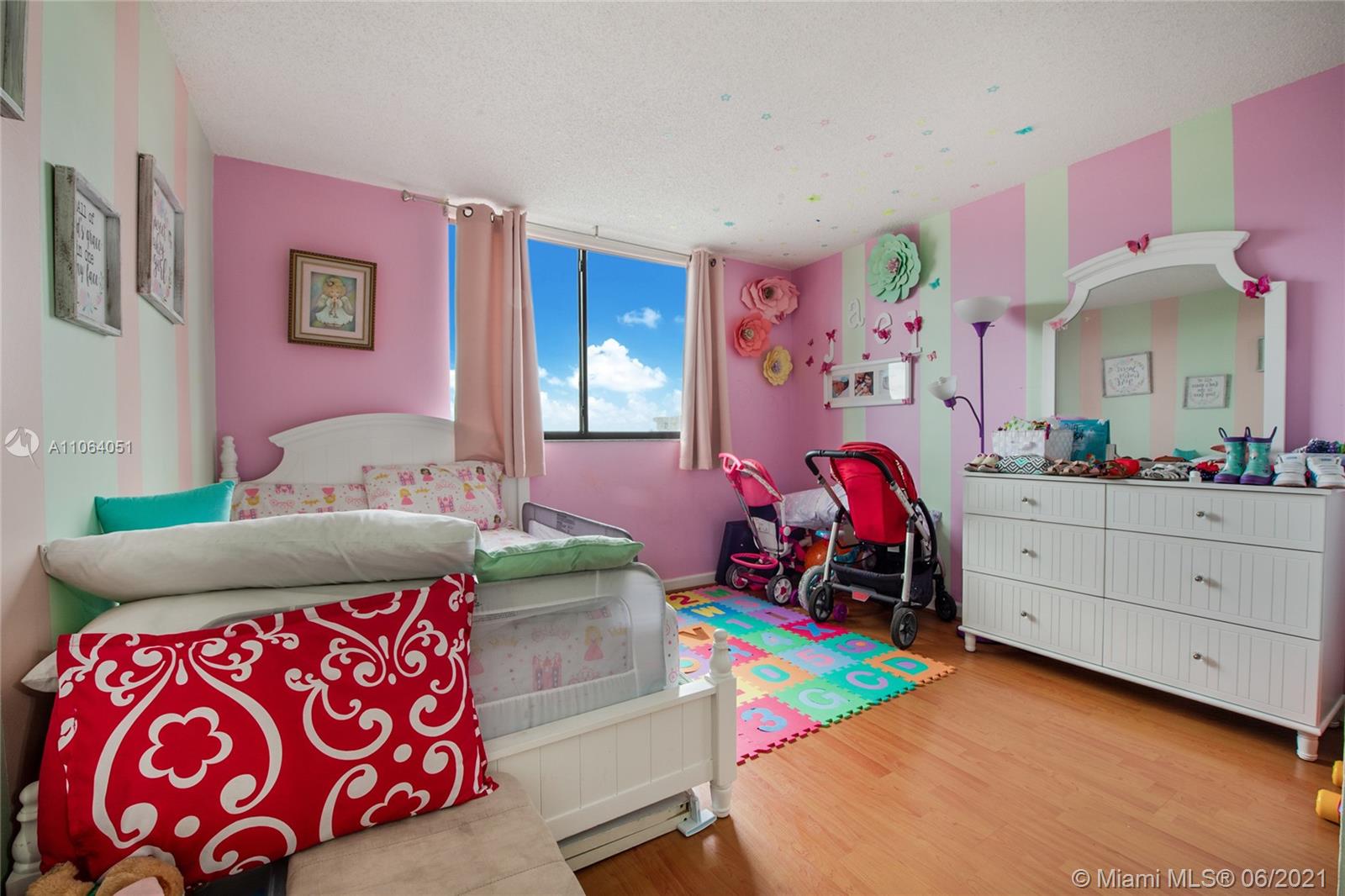 8251 Northwest 8th Street, Unit 414 Miami, FL 33126 - Photo 6 of 12