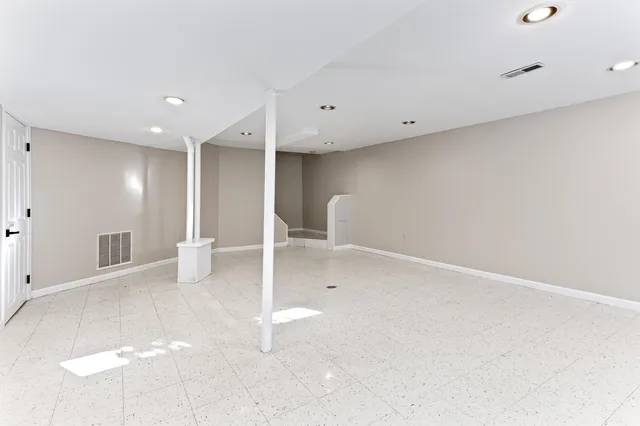 $444,900 | 1844 Poppleton Drive, West Bloomfield, MI 48324