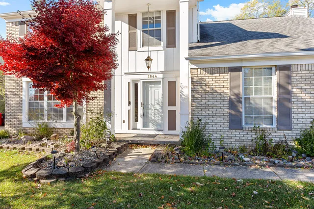 $444,900 | 1844 Poppleton Drive, West Bloomfield, MI 48324