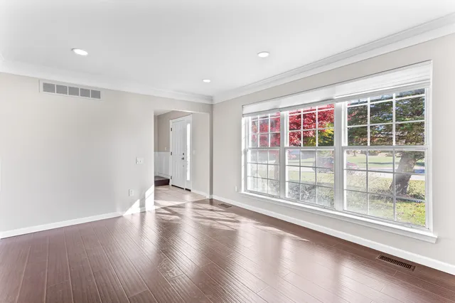 $444,900 | 1844 Poppleton Drive, West Bloomfield, MI 48324