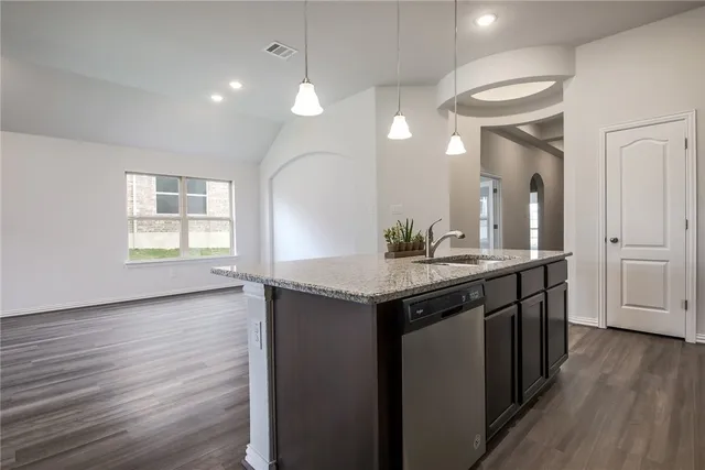 $2,450 | 708 Sunny Ridge Drive, Leander, TX 78641