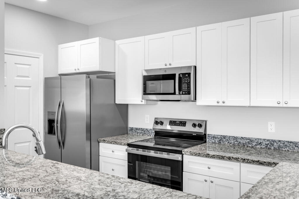 12088 Lamey Brg Road, Unit 3 D'Iberville, MS 39540 - Photo 7 of 15 Barrington603-17