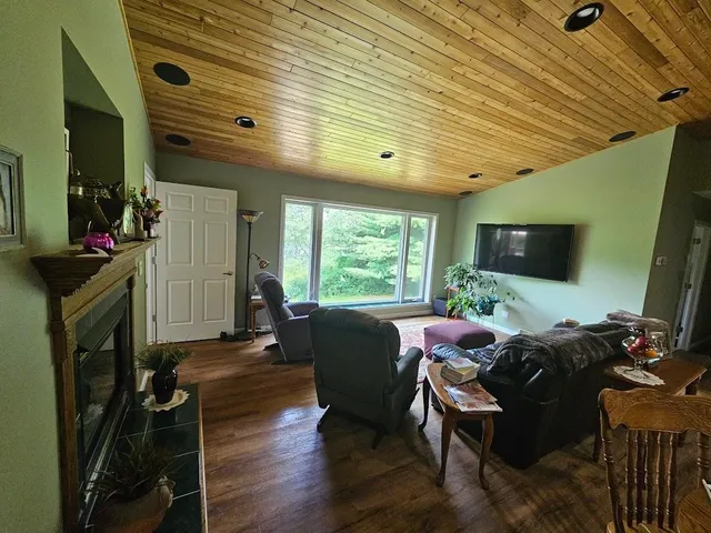 $599,000 | W6714 Porters Lake Road, Wautoma, WI 54982