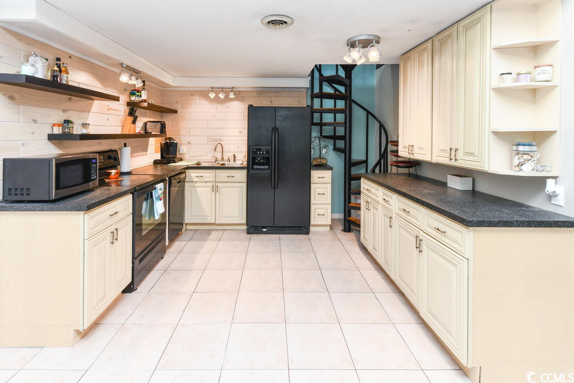 1202 Benna Drive, Unit A Myrtle Beach, SC 29577 - Photo 6 of 25