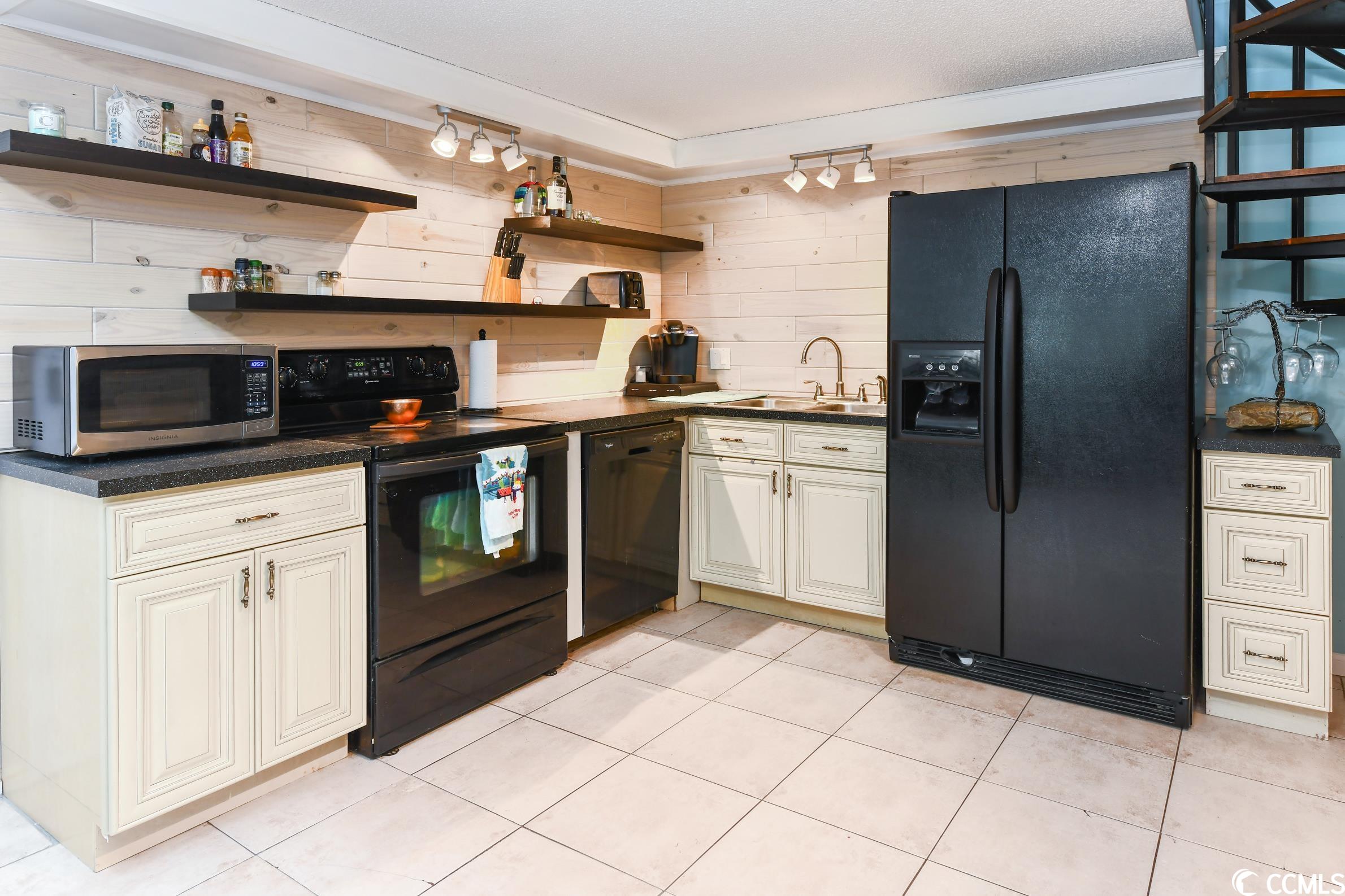 1202 Benna Drive, Unit A Myrtle Beach, SC 29577 - Photo 7 of 25